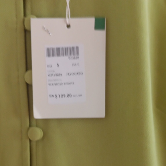 Green Sleeveless Button-Up Romper - Picture 2 of 3